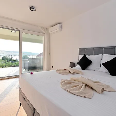 Feriehus Lovely In Ljubač