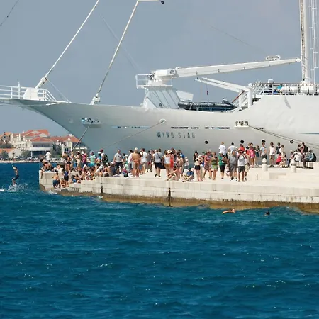 Lovely In Σπίτι διακοπών *