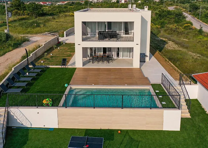 Lovely In Ljubac (Zadar)