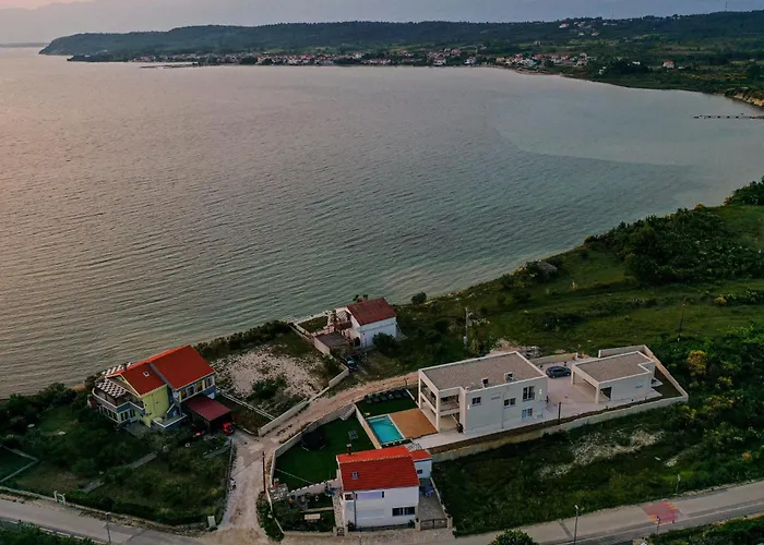 Lovely In Vikendica *