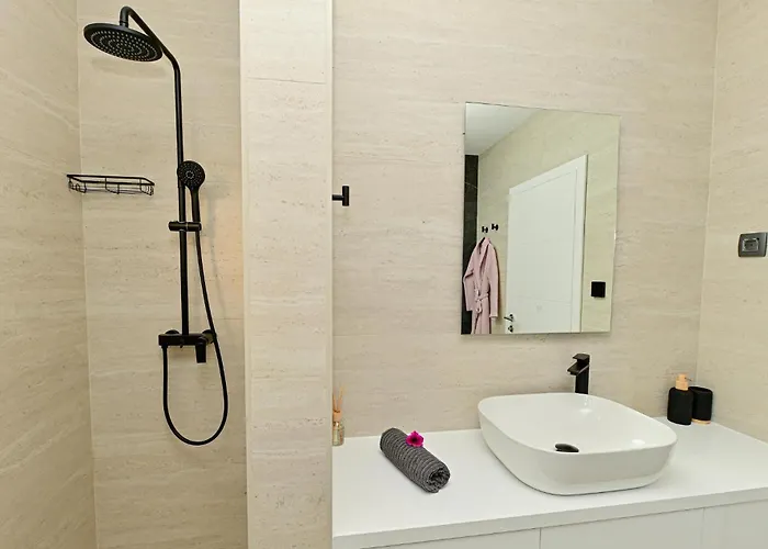 Lovely In Ljubac (Zadar)