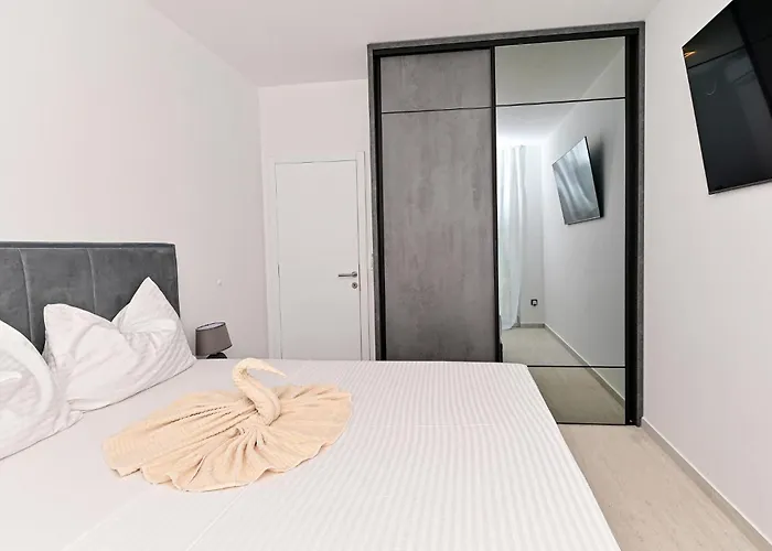 Lovely In Ljubac (Zadar)