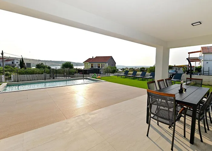 Lovely In Vikendica *